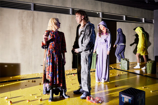 Szenenfoto AVE JOOST von Caren Jeß am Staatstheater Nürnberg