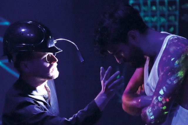 Produktionsfoto von ÜBERFLUSS WÜSTE